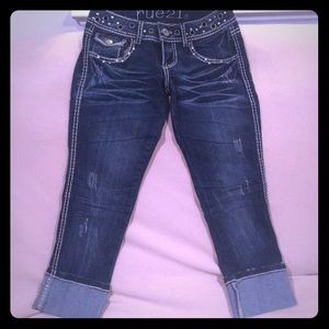 💥SALE Rue 21 Capri jeans size 0/1